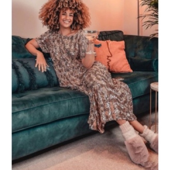 New Anthropologie Maeve Bernadette Sequined Midi - Picture 5 of 8